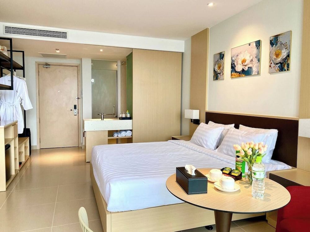 Sunshine Cam Ranh See View Deluxe Room, Lake View 3