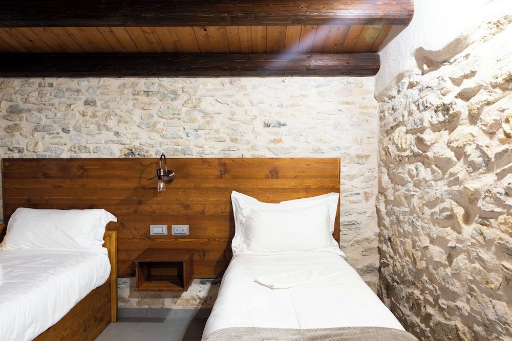 Tenute Baglio Passofondo Family Suite, Garden View 5