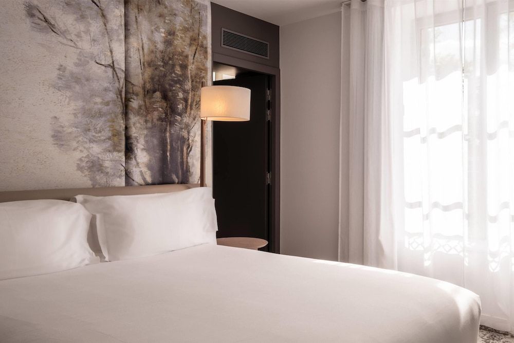 Superior Room, 1 King Bed