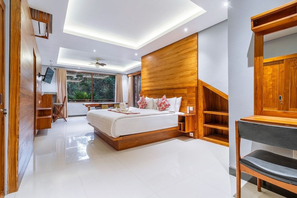 Deluxe Room, 1 King Bed, Kitchen
