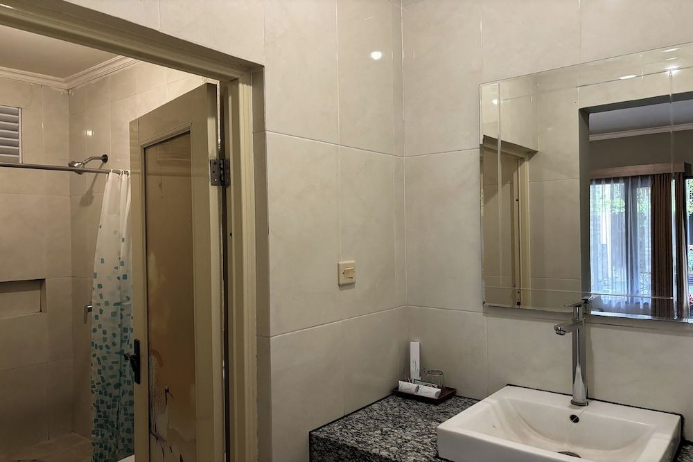 Hotel Pesona Bamboe Lembang Executive Twin Bed Pool Access 4