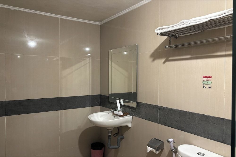 Hotel Pesona Bamboe Lembang Classic Parking View 4