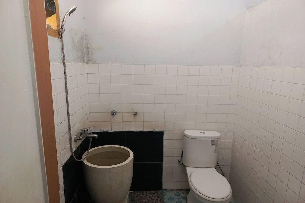 Surga Family House Standard Villa, 3 Bedrooms, Pool View 6