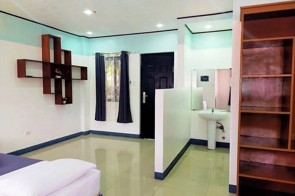 EC Hotel near Laoag Airport Family Room 4