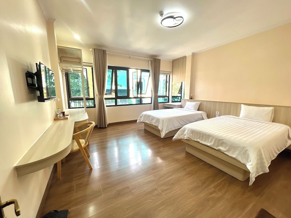 Luxury Double or Twin Room, City View