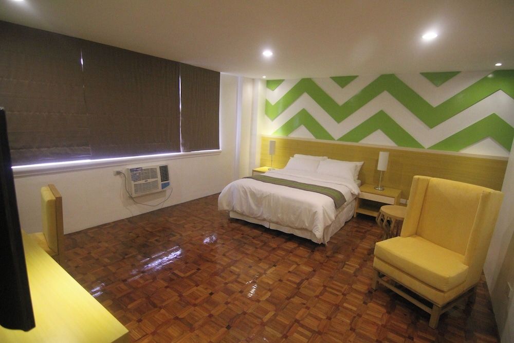 Bryan Condo Suites Makati near Airport Standard Queen 2