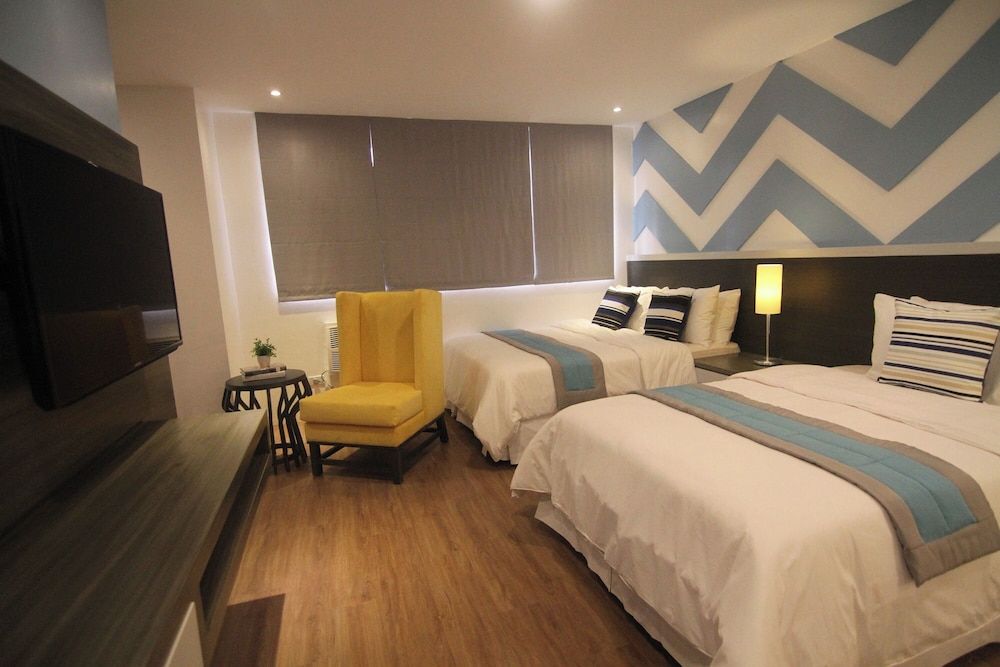 Bryan Condo Suites Makati near Airport Deluxe Triple Room 3
