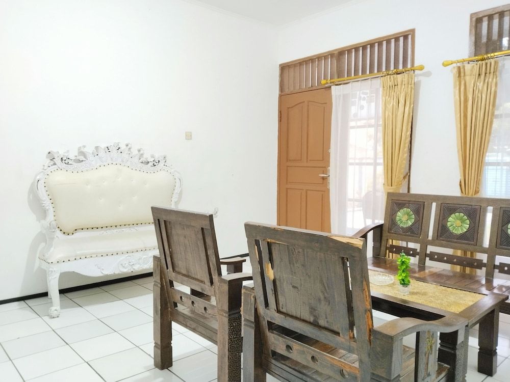 Villa Estria Villa, 2 Bedrooms 4