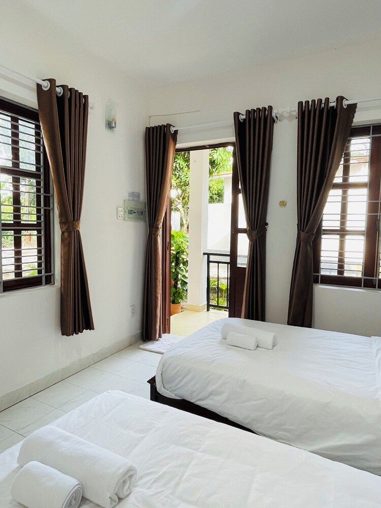 Twin Room, Balcony, Garden View