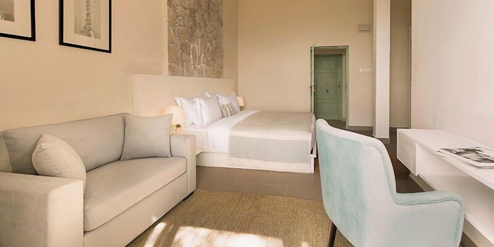 W15 Ambuluwawa Deluxe Suite, Mountain View, Mountainside 2