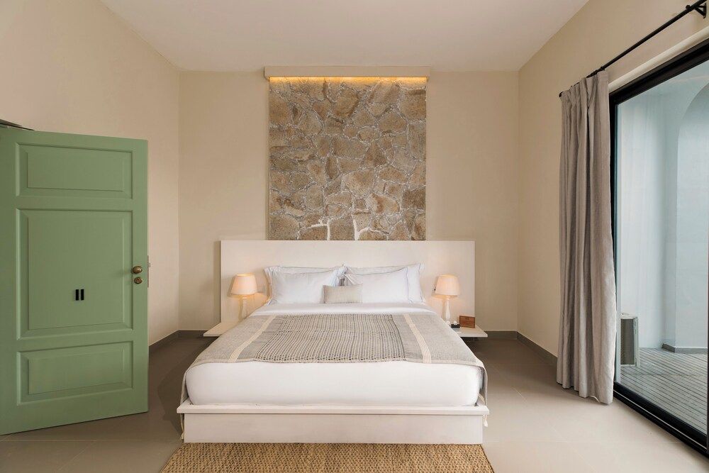 W15 Ambuluwawa Standard Double Room, Mountain View, Mountainside 3