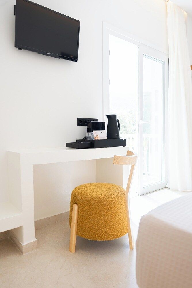 Celestial by Mike Family Quadruple Room, Balcony, Mountain View 14