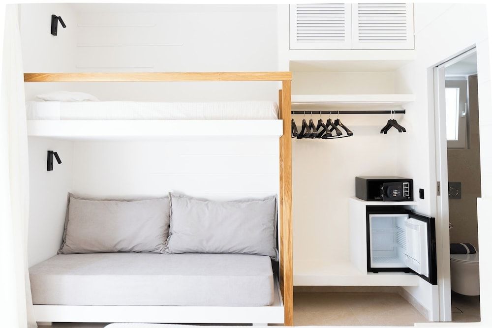 Celestial by Mike Family Quadruple Room, Balcony, Mountain View 7