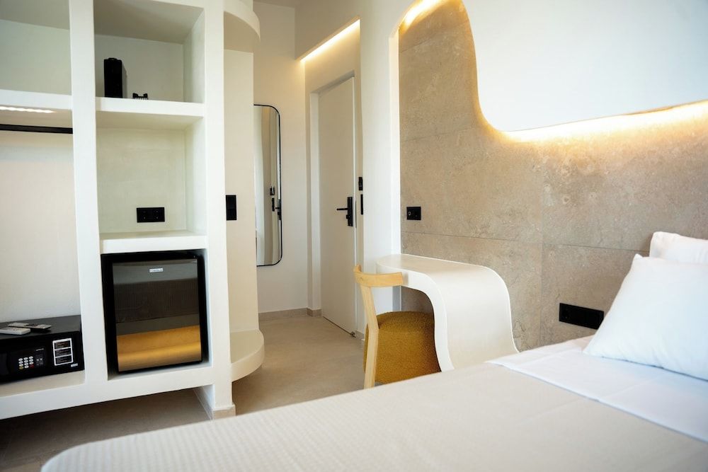 Celestial by Mike Deluxe Triple Room, Balcony, Sea View 31