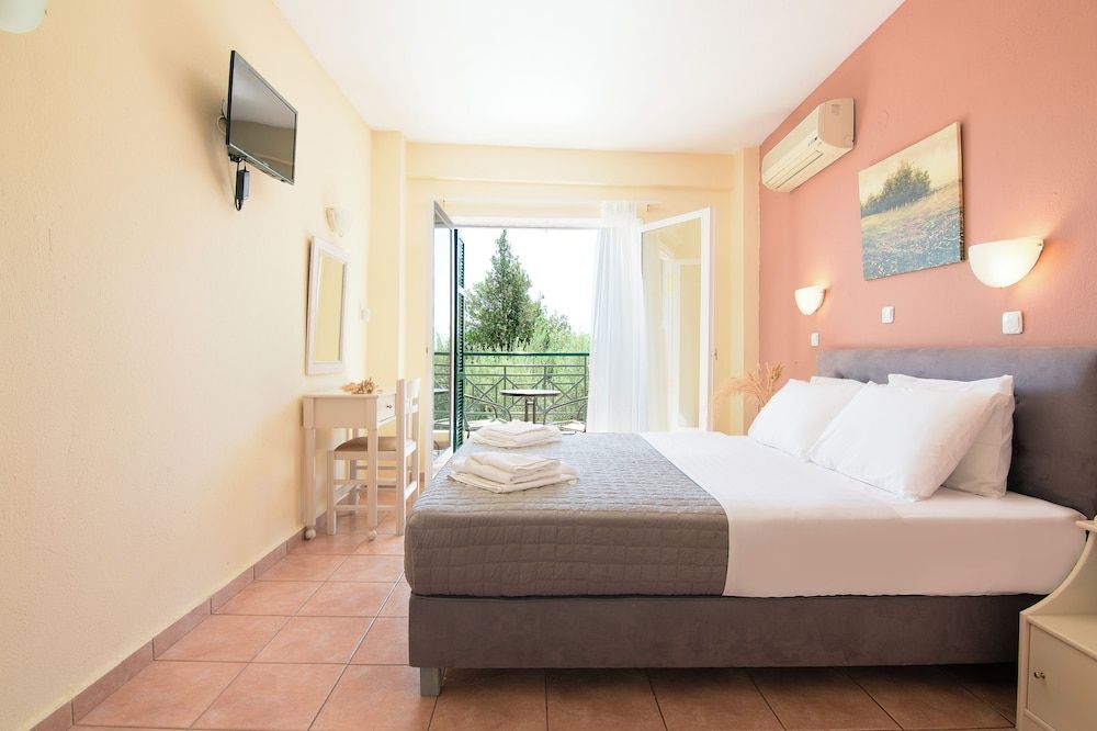 Classic Room, Garden View