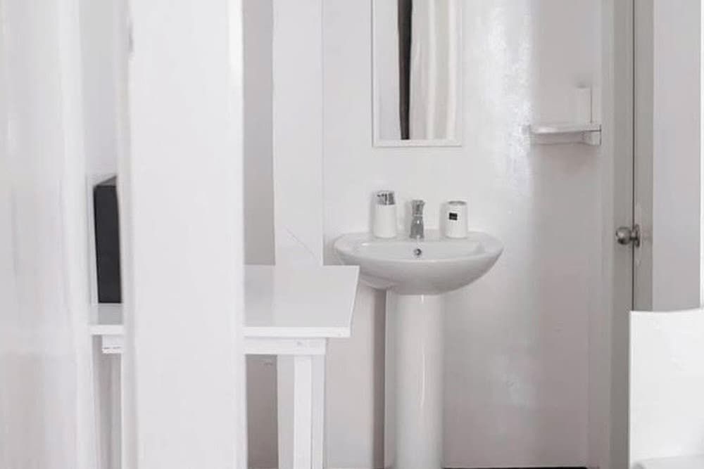 Mazawa Siargao Deluxe Room 4