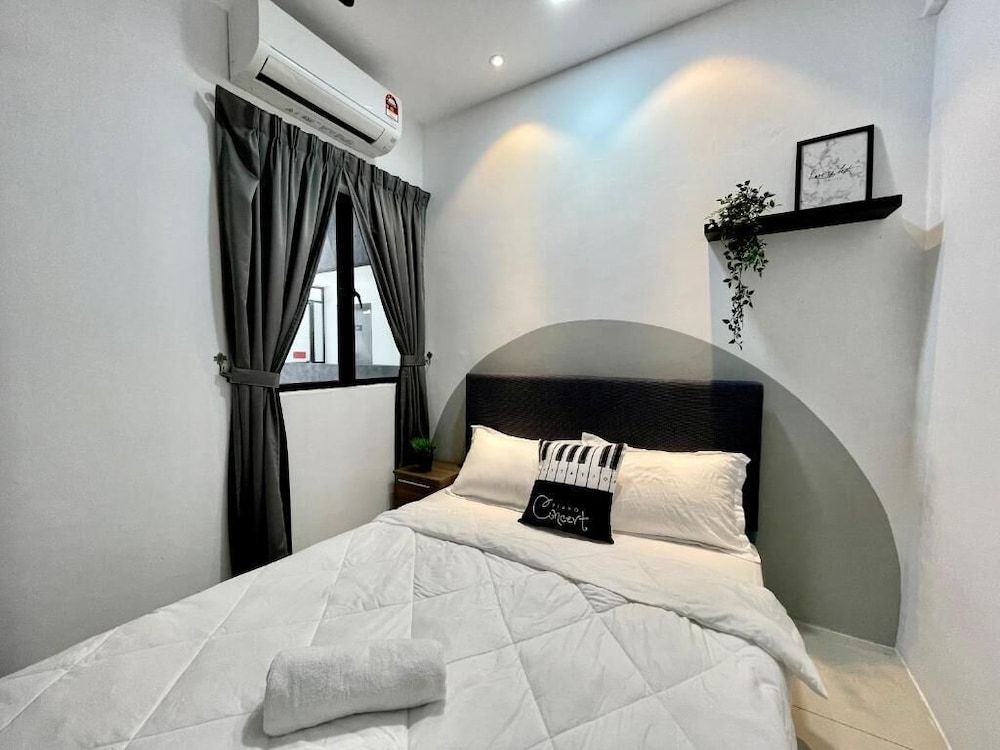 Family Suite, 3 Bedrooms, Pool View