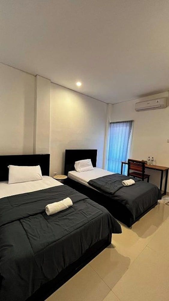 Bluebell House Twin Room 3