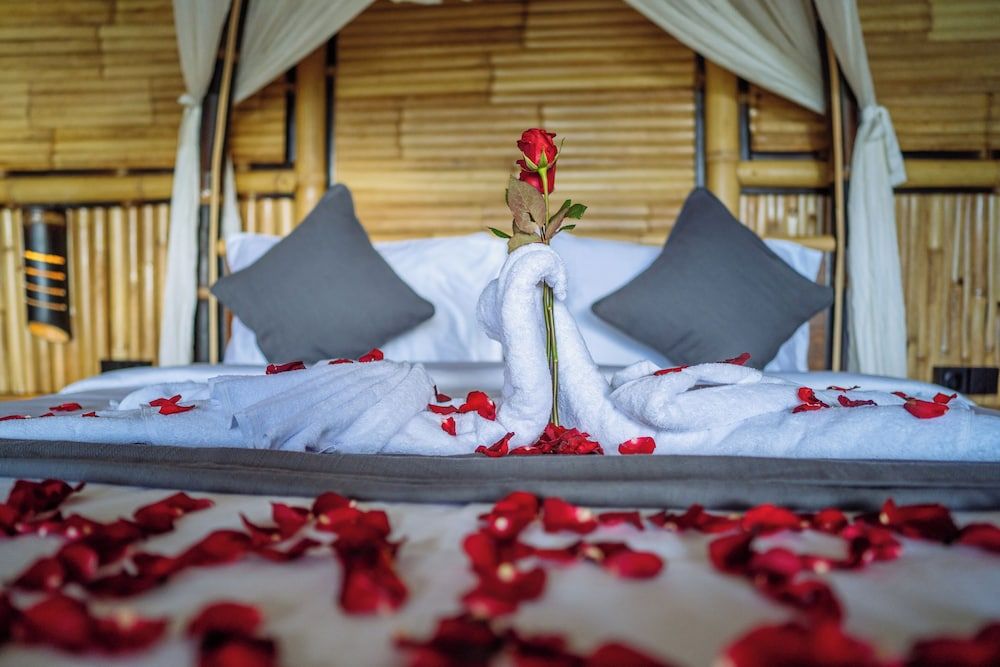 Ayo Hill Villa One Bedroom Villa & Villa, Hill View 2