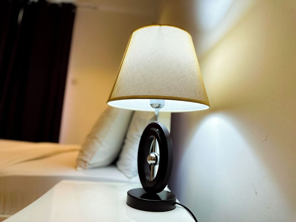 Embassy Gardens Deluxe Room, 1 Bedroom, Accessible, Pool View 14