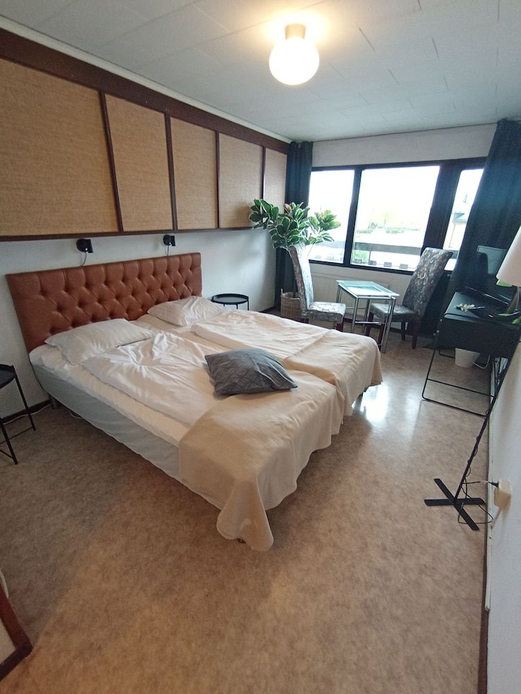 Hotell Amigo Basic Double Room 5