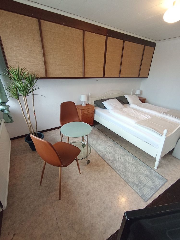 Hotell Amigo Basic Double Room 13