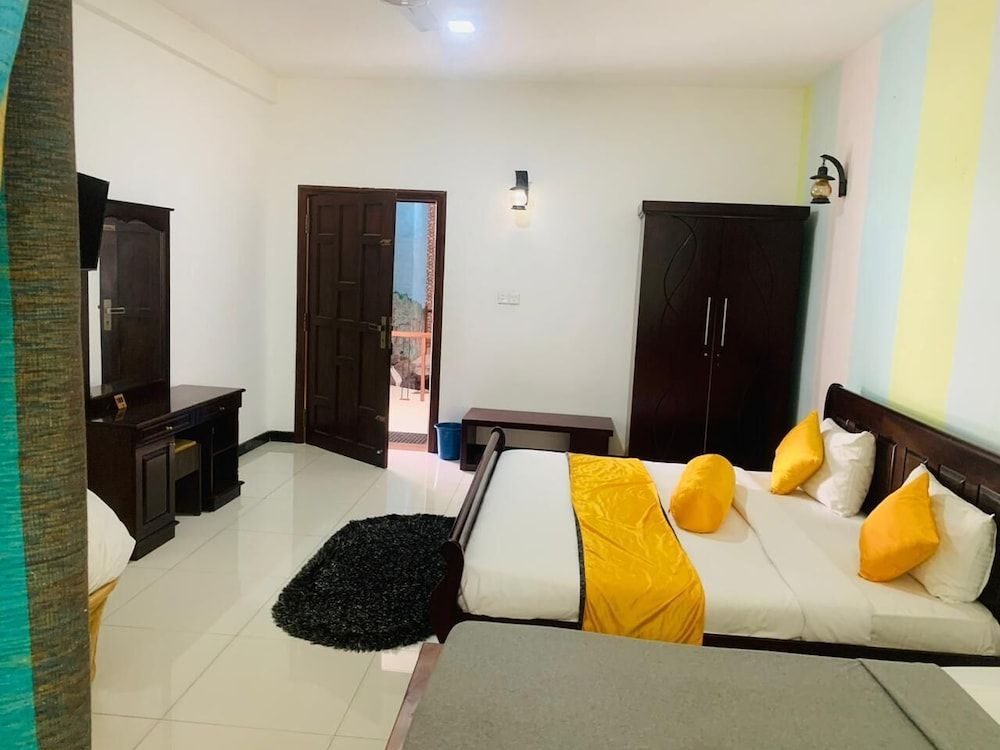 HERITAZ VILLA ELLA Deluxe Triple Room 5