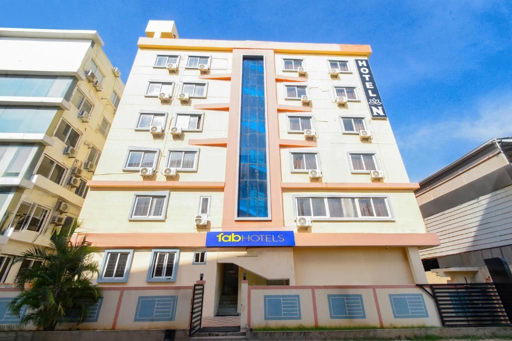 FabHotel N Residency, Hitech City