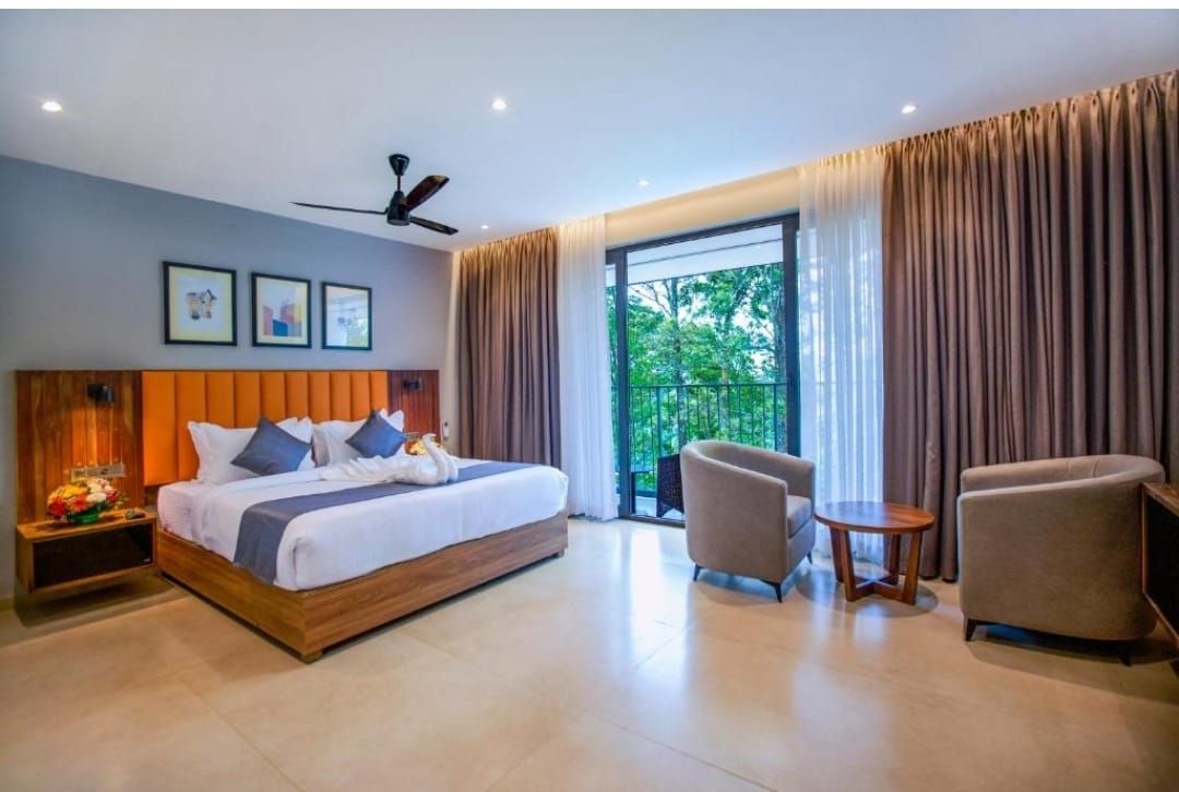 Vbrings Oak Village Superior Club AC with Balcony 2