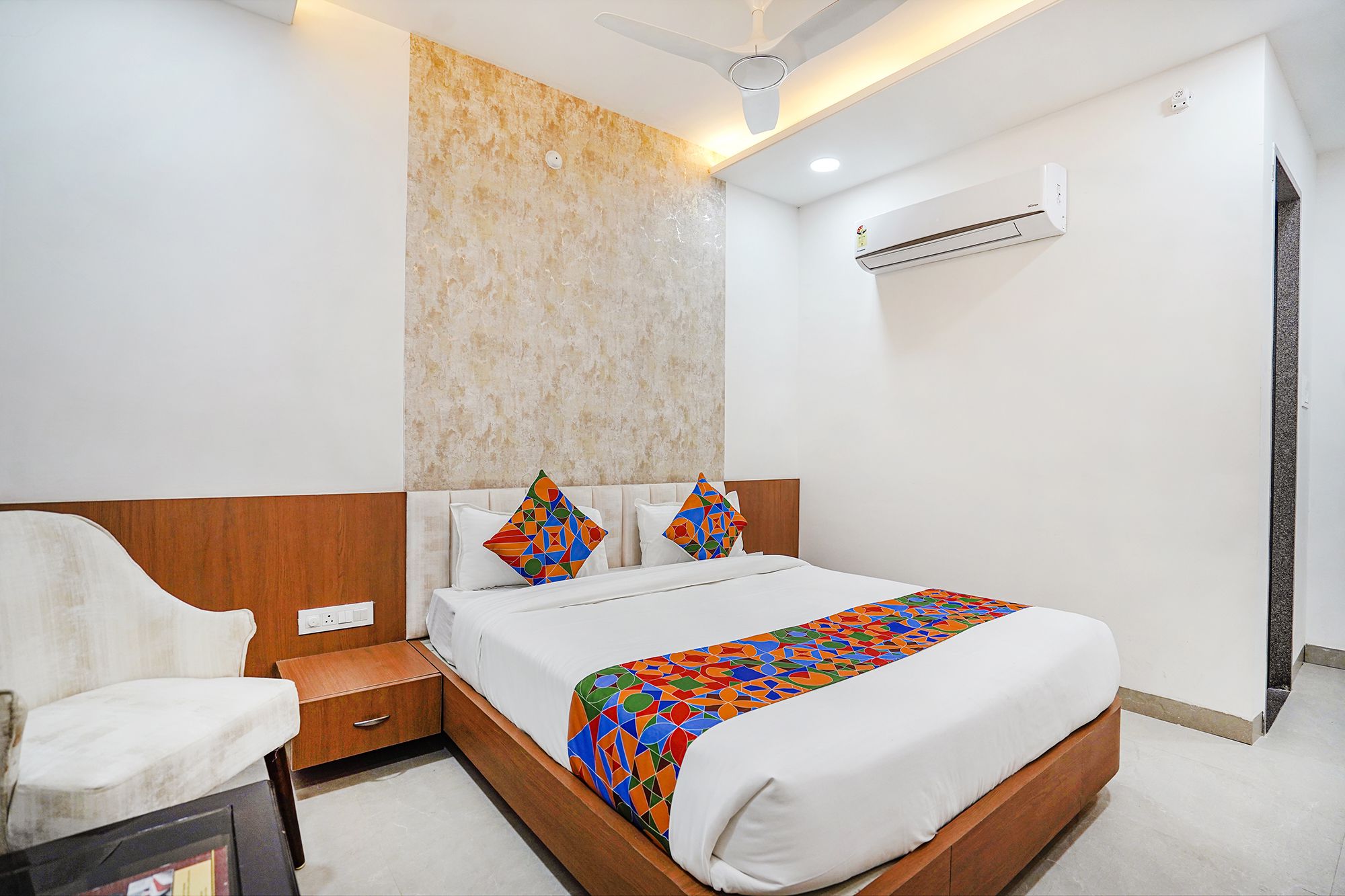 FabHotel Prime Jashan Paradise Deluxe Room 3