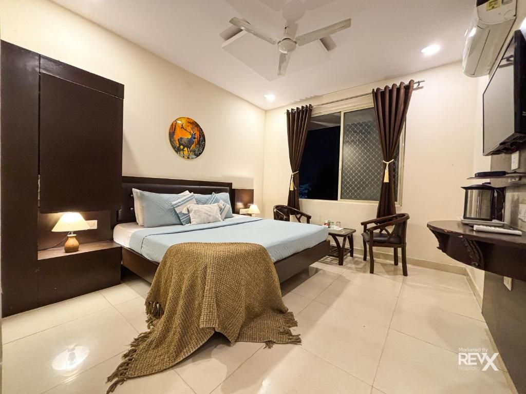 Hotel City Heritage  Deluxe Room 2