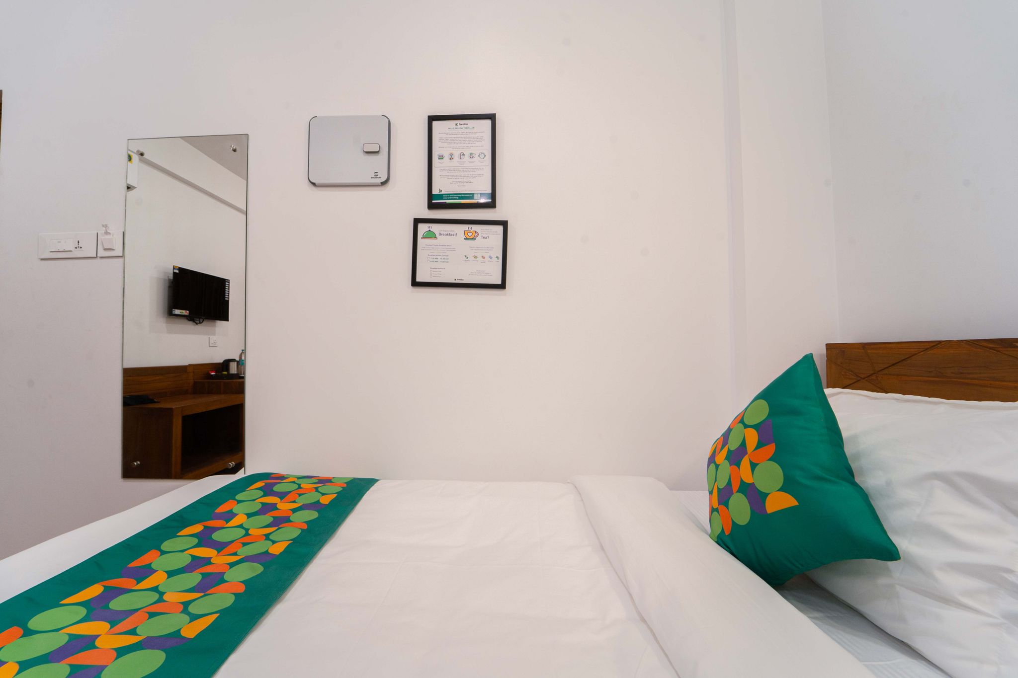 Treebo West Fort Divine	 Deluxe Room 4