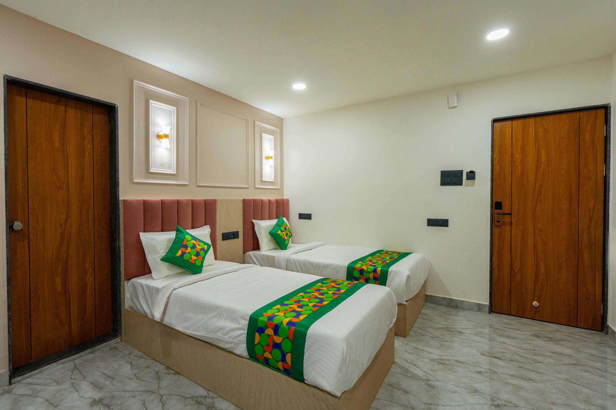 Treebo The Tree, Hinjewadi	 Standard room 2