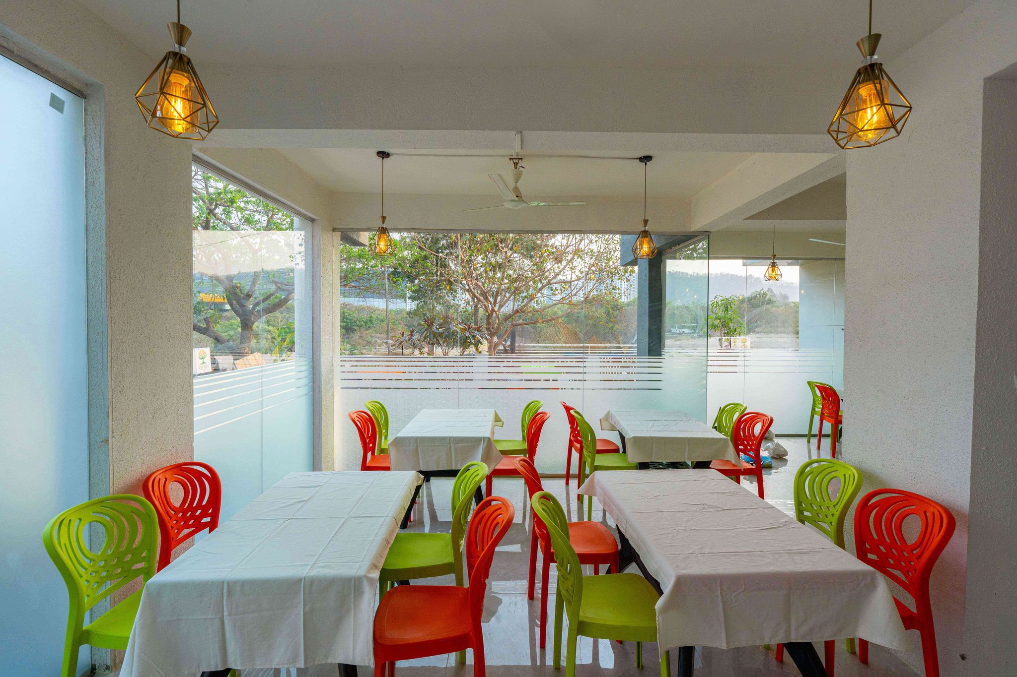 Food & Dining