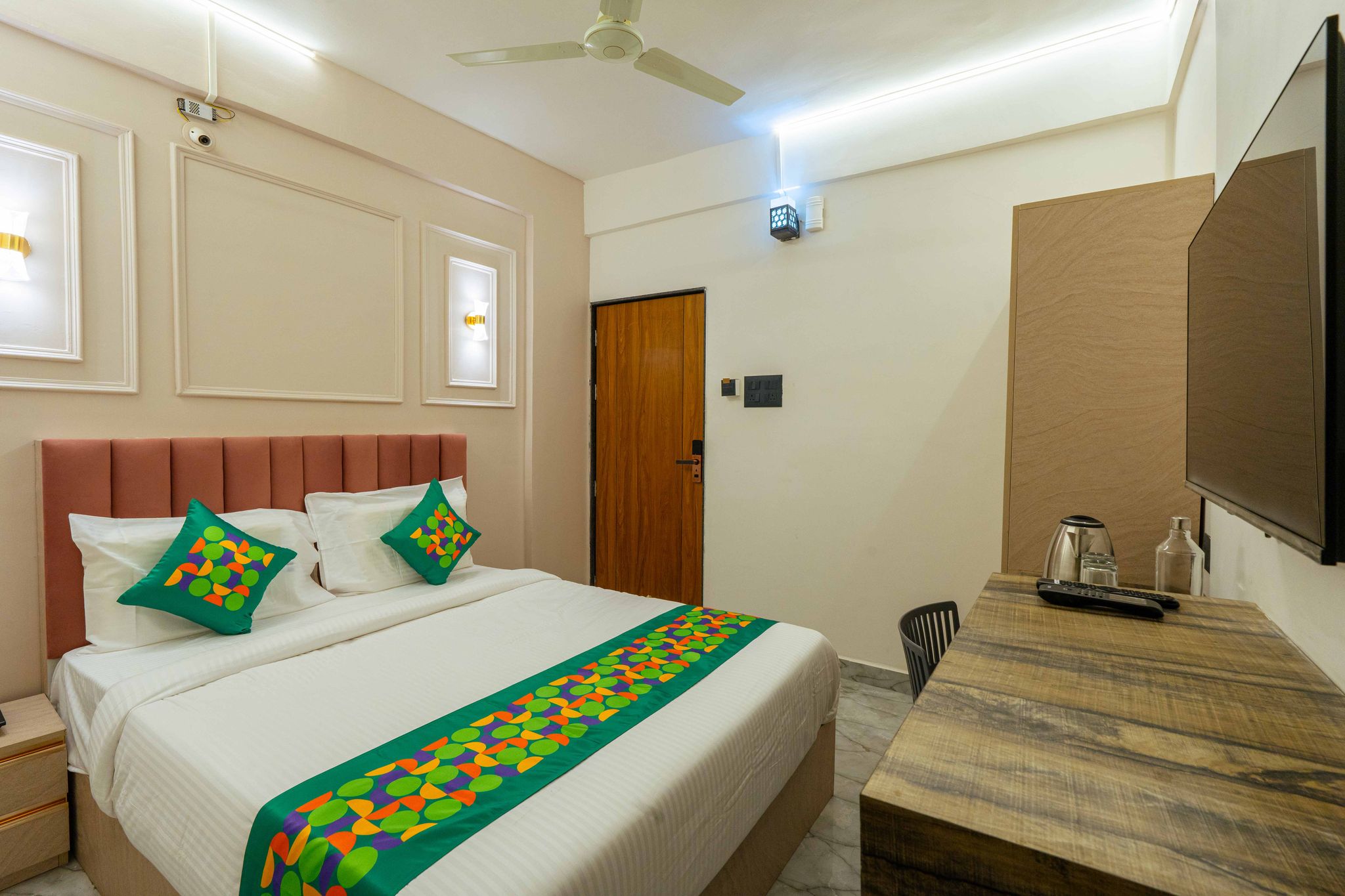Treebo The Tree, Hinjewadi	 Economy Room 4