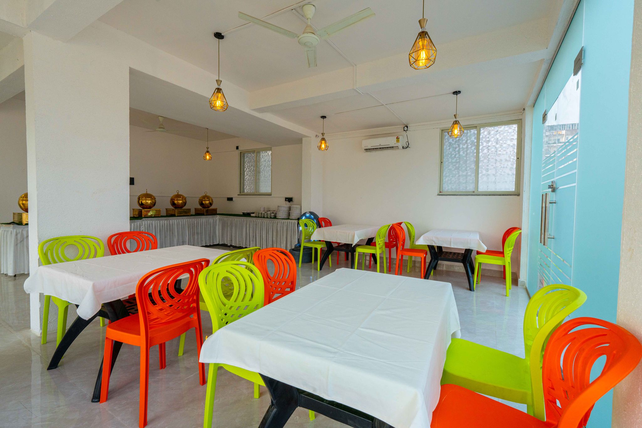 Food & Dining