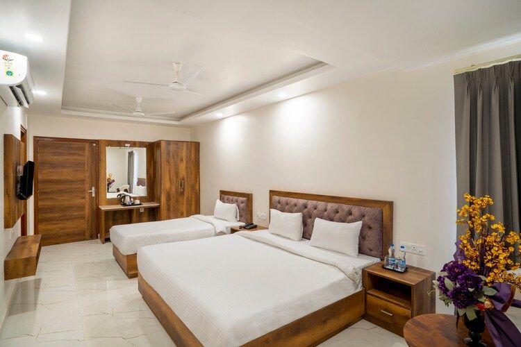 Hotel Narayan Palace Deluxe Room