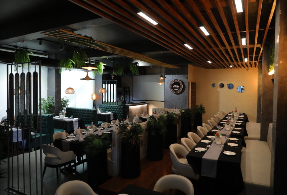 Food & Dining