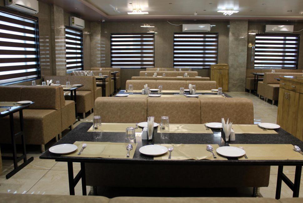 Food & Dining