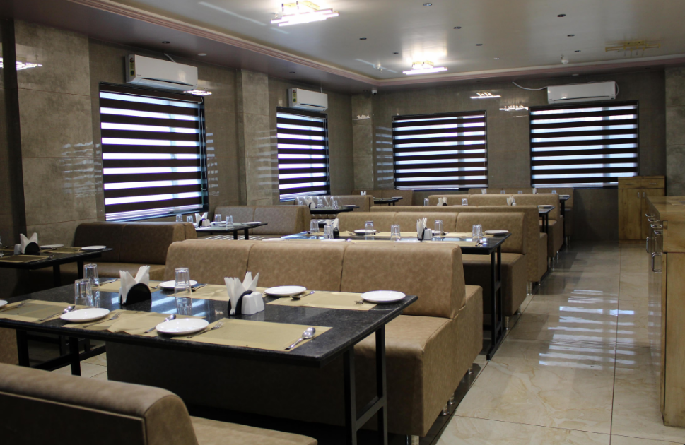 Food & Dining
