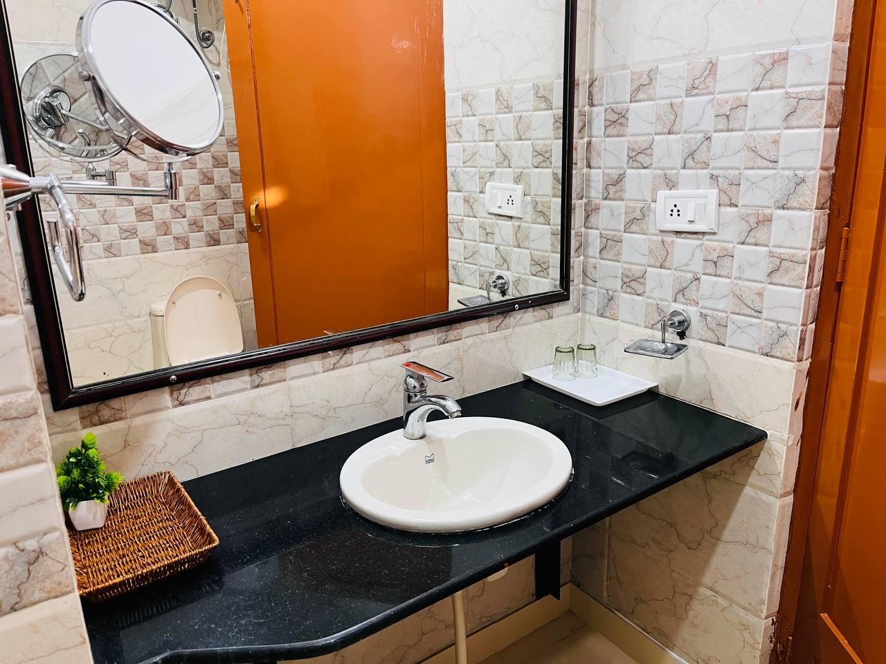 Hotel Palampur life Deluxe Room 11