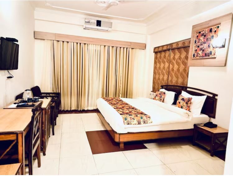 Hotel Palampur life Deluxe Room