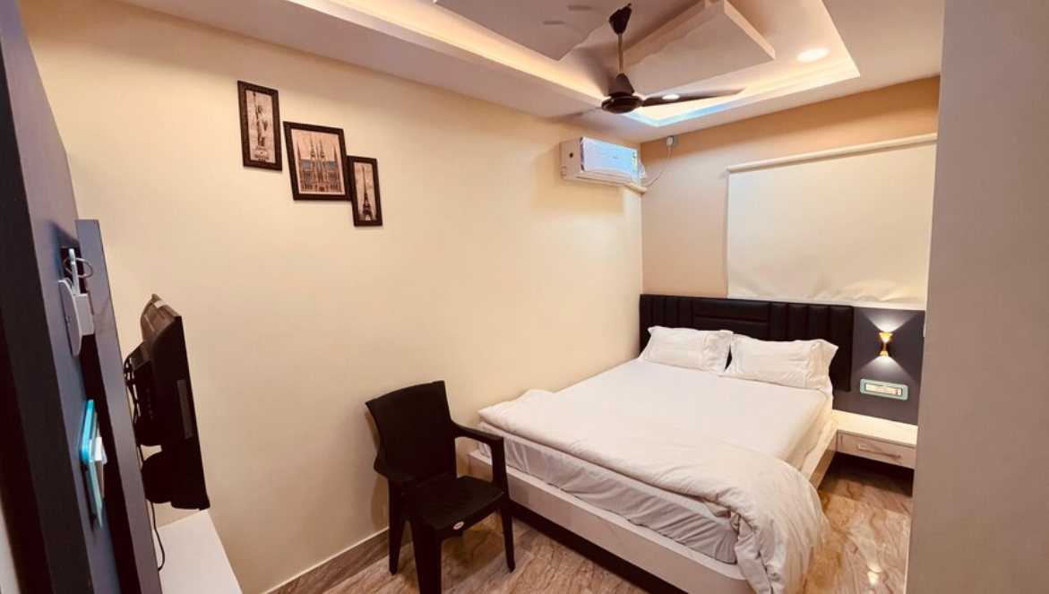 Hotel Lavasa Deluxe Room