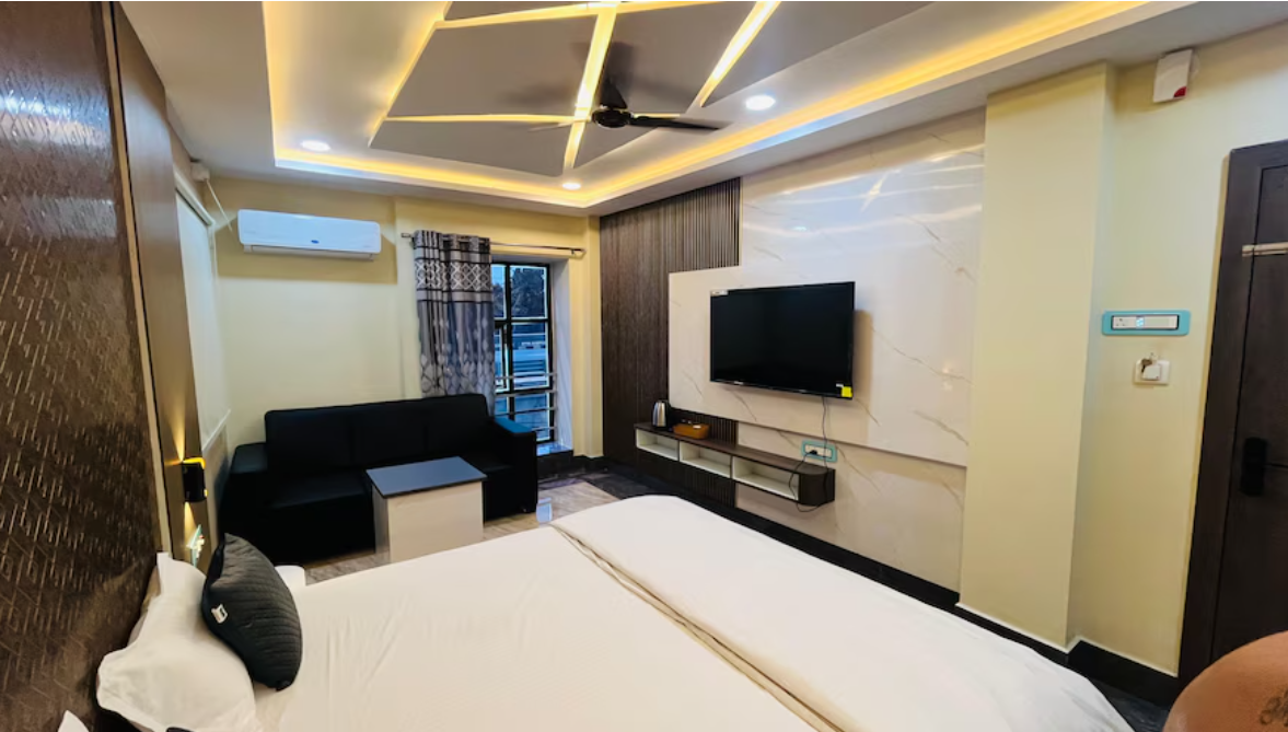 Hotel Lavasa Suite Room 3