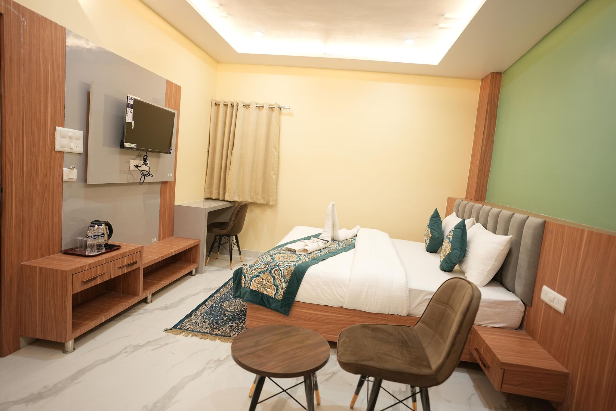 Executive Double Bed