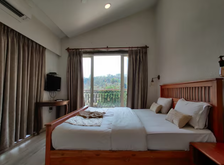 Wood Stock Acres Villa Resort Deluxe Room 2