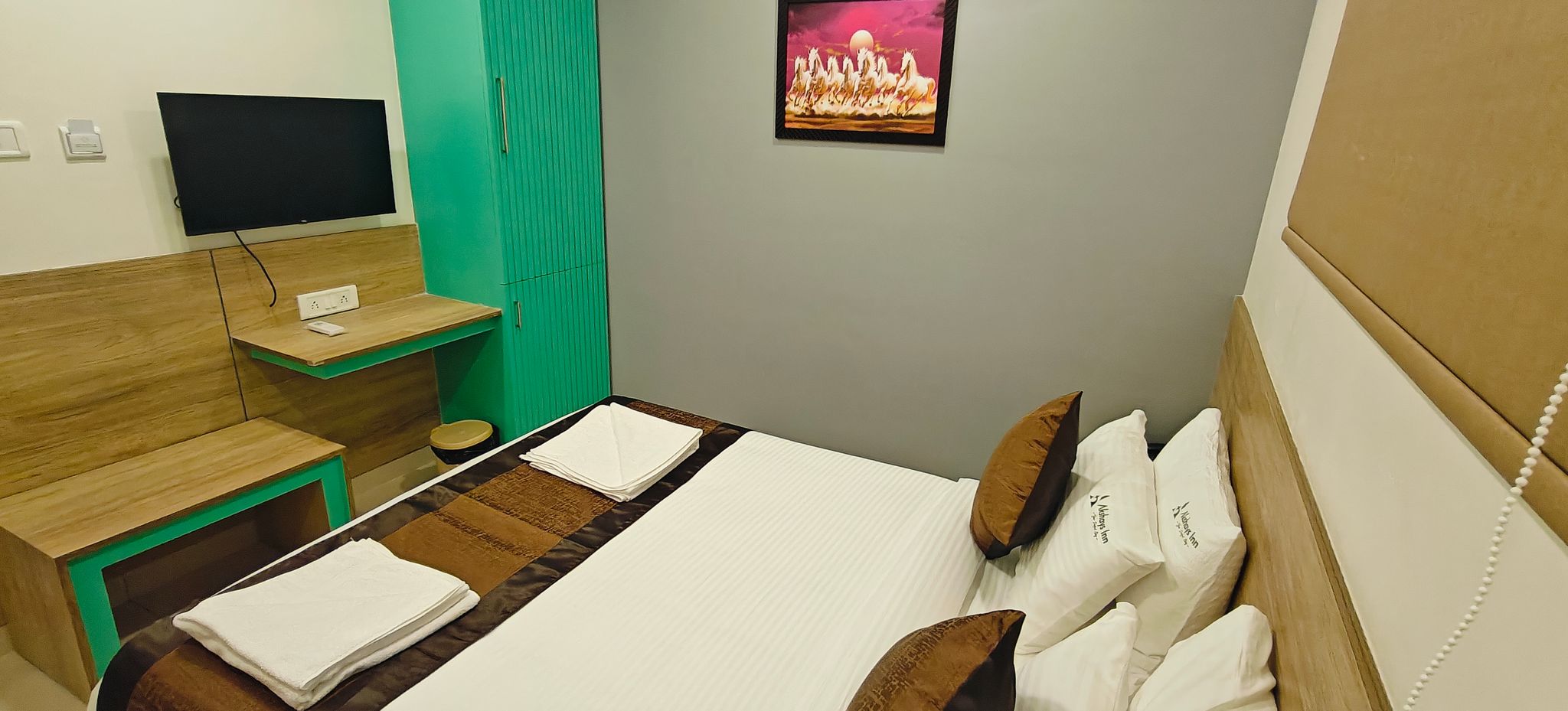 Akshays Inn standard double room 17