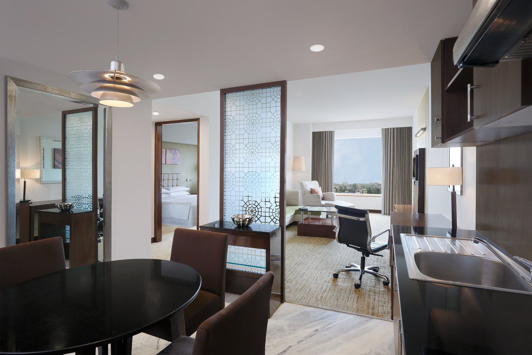 One Bedroom 650 Apartment - Dining Area