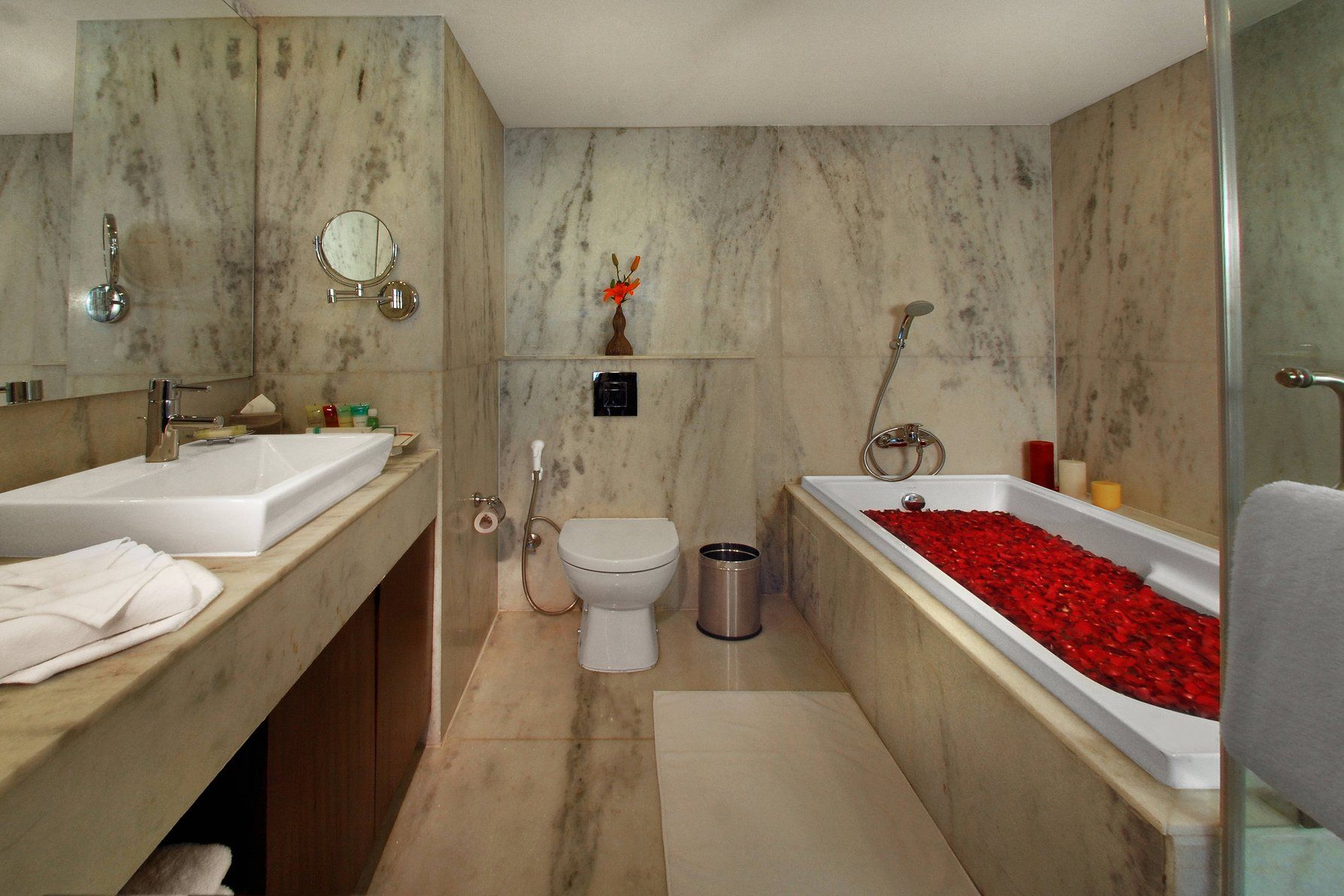 Four Points by Sheraton Hotel & Serviced Apartments, Pune Club lounge access, 1 Bedroom Executive Suite, 1 King 2