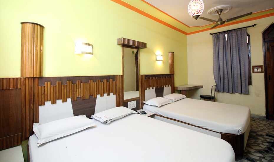 Triple Bed Room